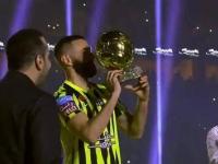 MK体育-Rookie在巴塞罗那比赛中比分优势明显，战术调整引发热议！的简单介绍