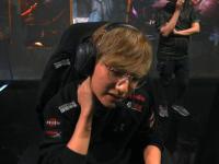 MK体育-关于Uzi新星出色防守表现惊艳，老鹰未来可期！的信息